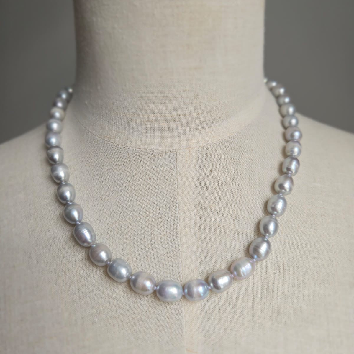 9-10Mm Grey Freshwater Pearl Necklace