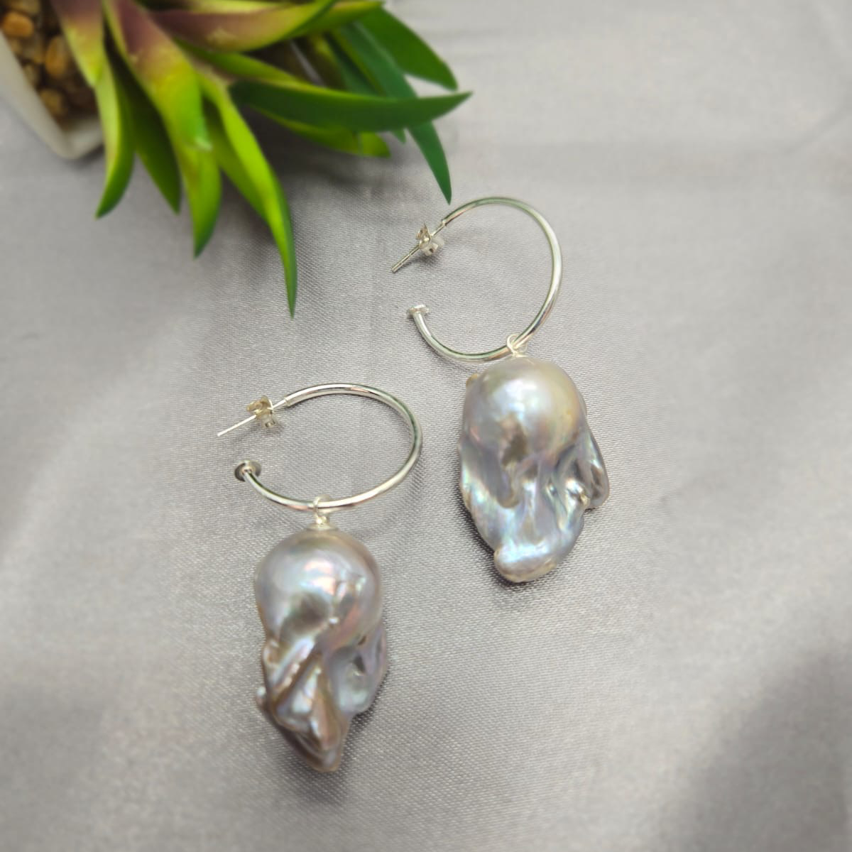 28Mm Grey Baroque Pearls On Sterling Silver Pretty Woman Earrings