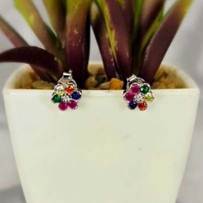 8Mm Rainbow Coloured Flower Studs