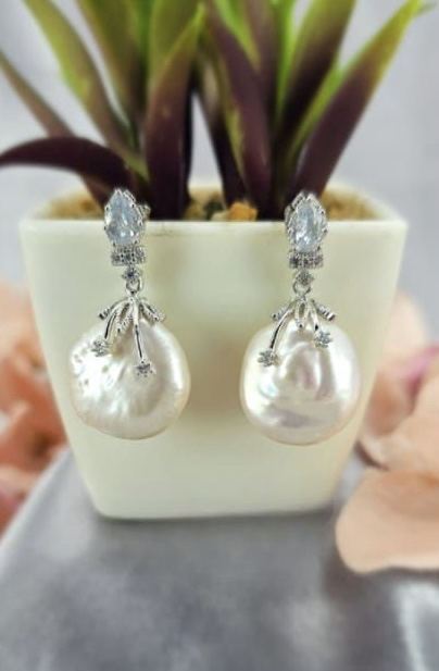 Amazing Large drop earrings with waterfall detail top