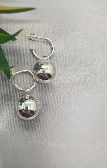 16mm ball charm on pretty woman earrings