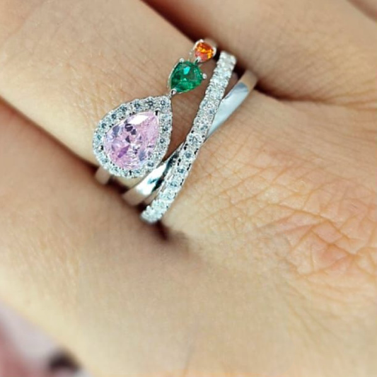 Unexpected colour combinations bomb ring