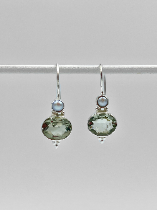 Semi precious stone drops with freshwater dots