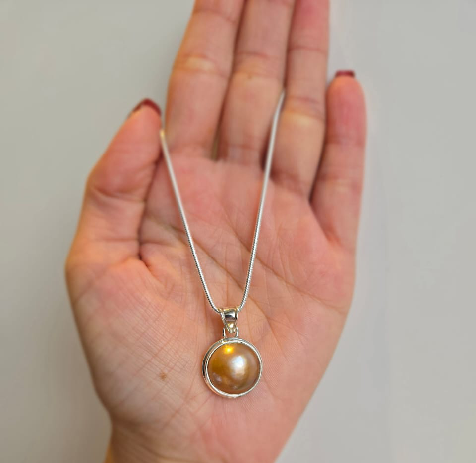 Gold/Brown Mabe Pendant