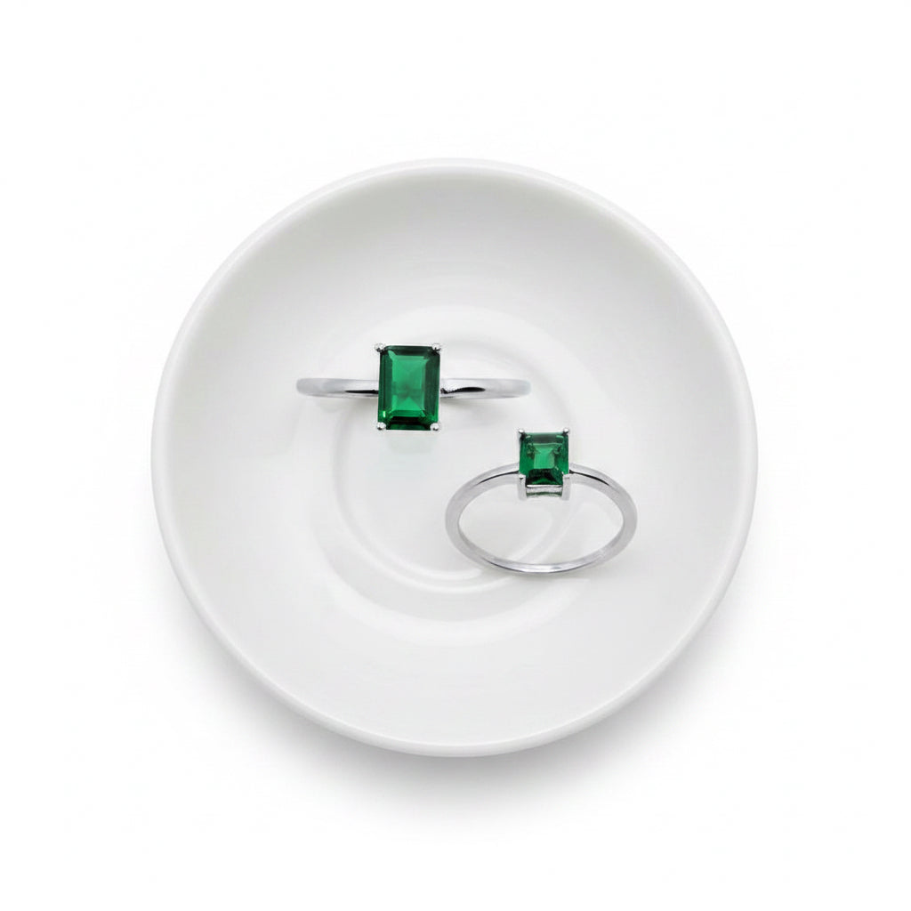 Green stone ring