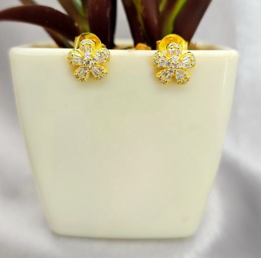 Gold flower studs with cubic zirconia pavé