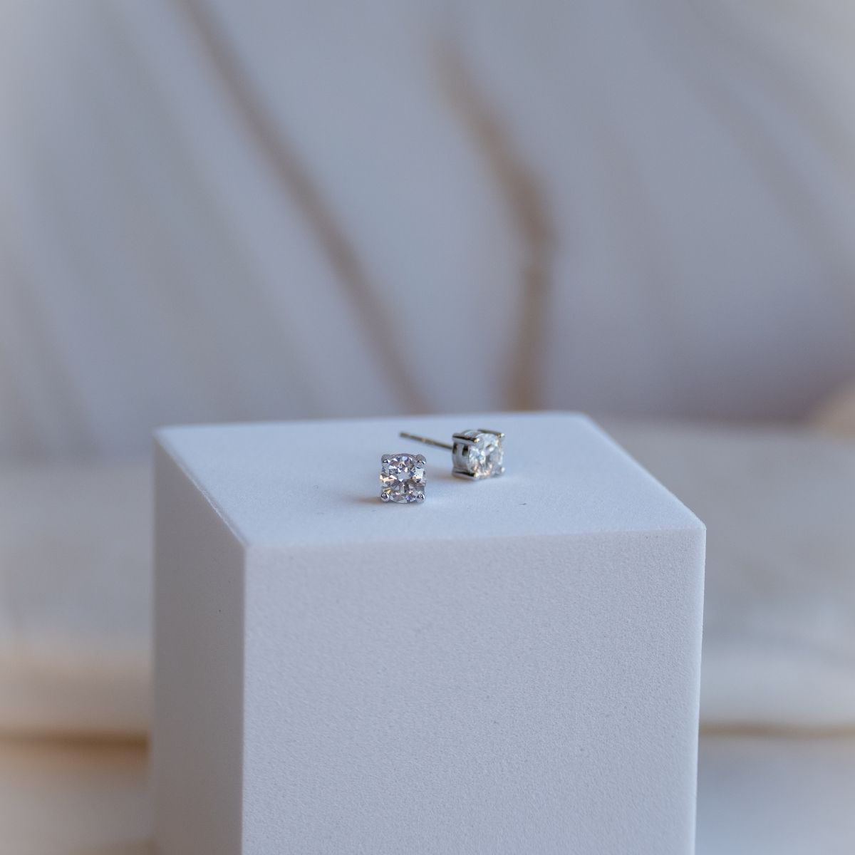 5 mm Moissanite stud earrings (with GRA Certificate)