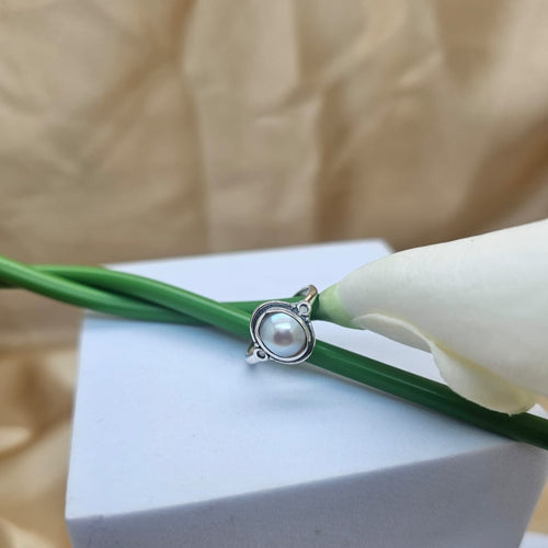 Oval Pearl Ring - Terciany 