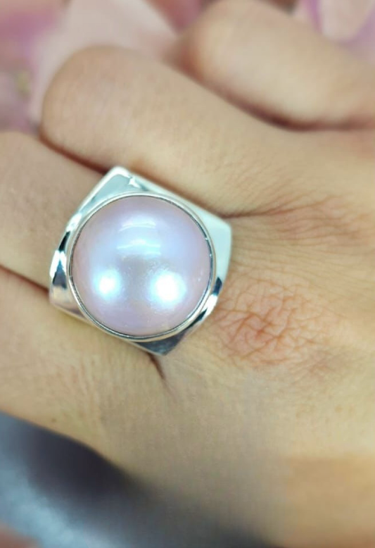 19mm Pink Mabe Pearl ring set in awesome sterling silver Classic look