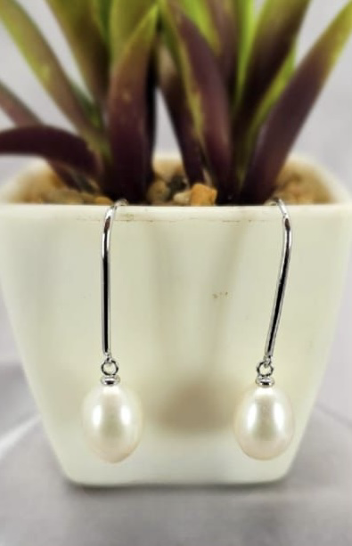 Stunning freshwater pearl drop earrings