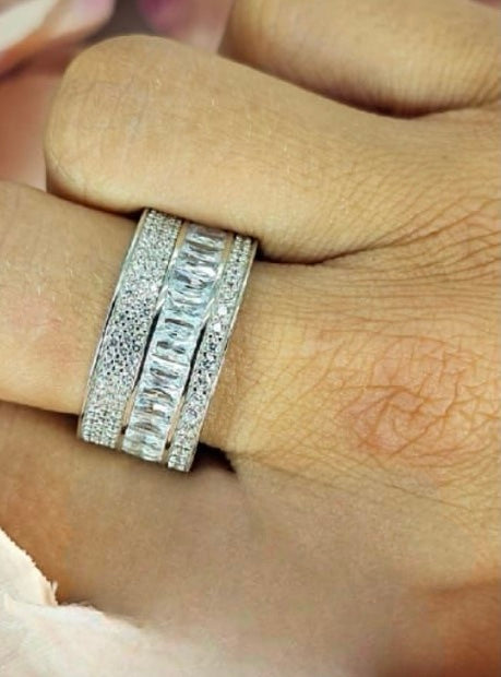 Showstopper Statement Ring In Sterling Silver And Lots Of Cubic Zirconia