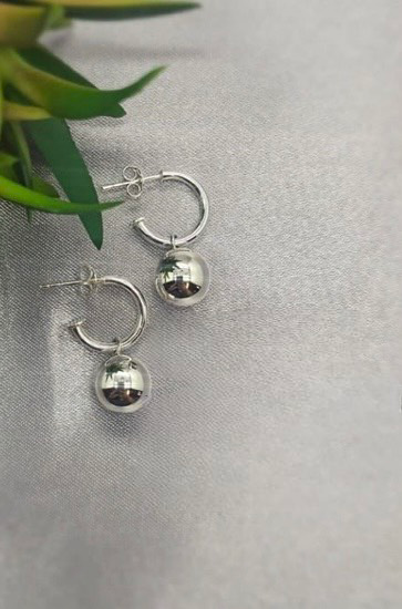 10 mm ball pretty woman earrings