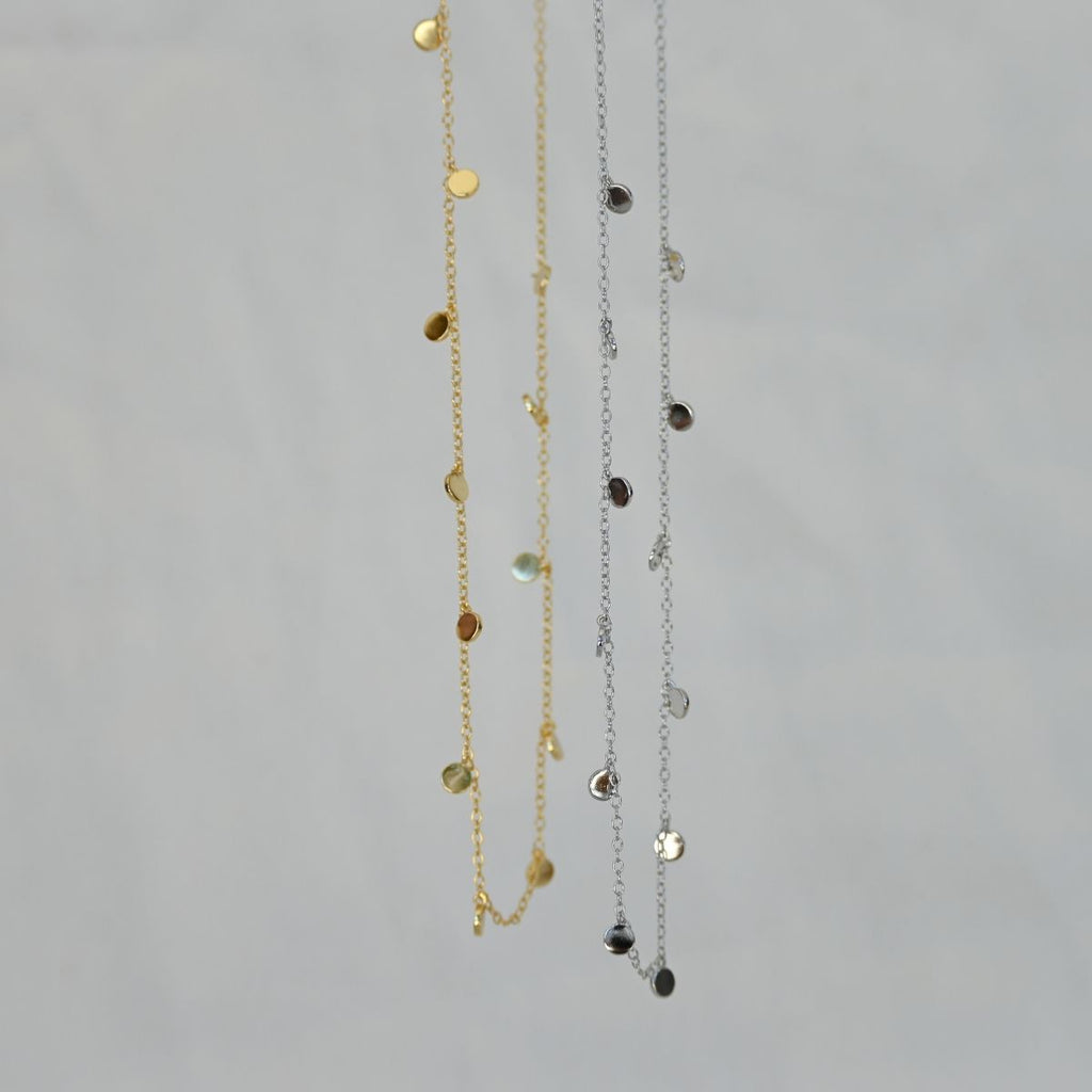 Dangly dot necklace