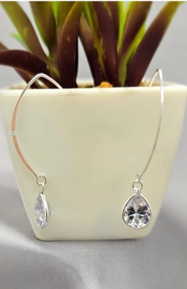 Teardrop Cubic Zirconia On Long Wire