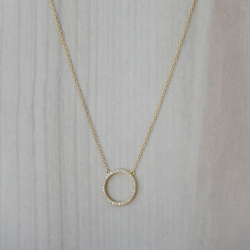 Gold circle necklace