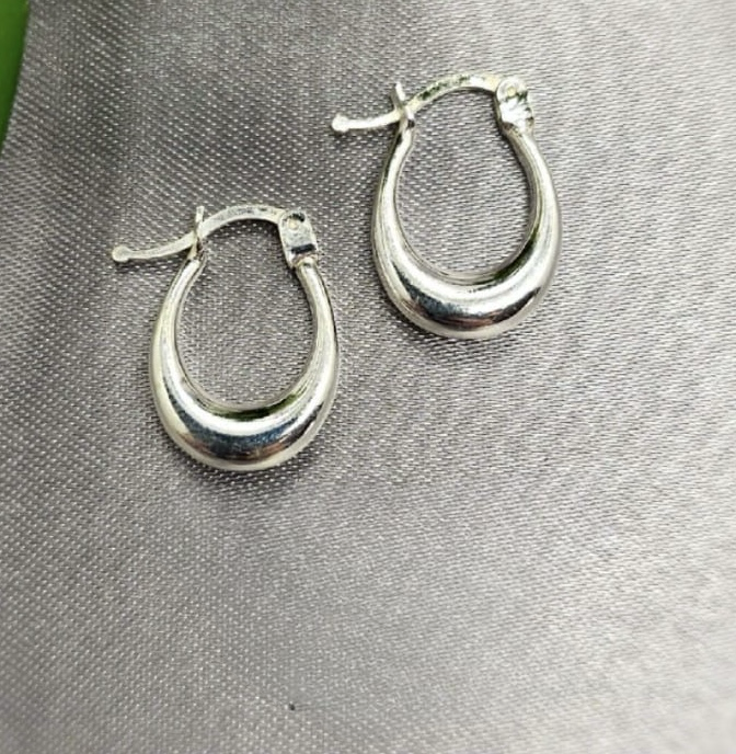 26X15X4Mm Teardrop Hoops