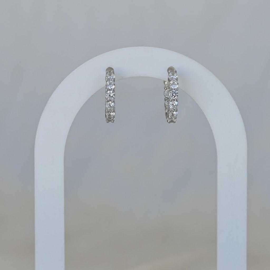 Huggy earrings with clear zirconia stones