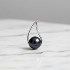 Stunning Teardrop Pendant With Blue Freshwater Pearl - Terciany 