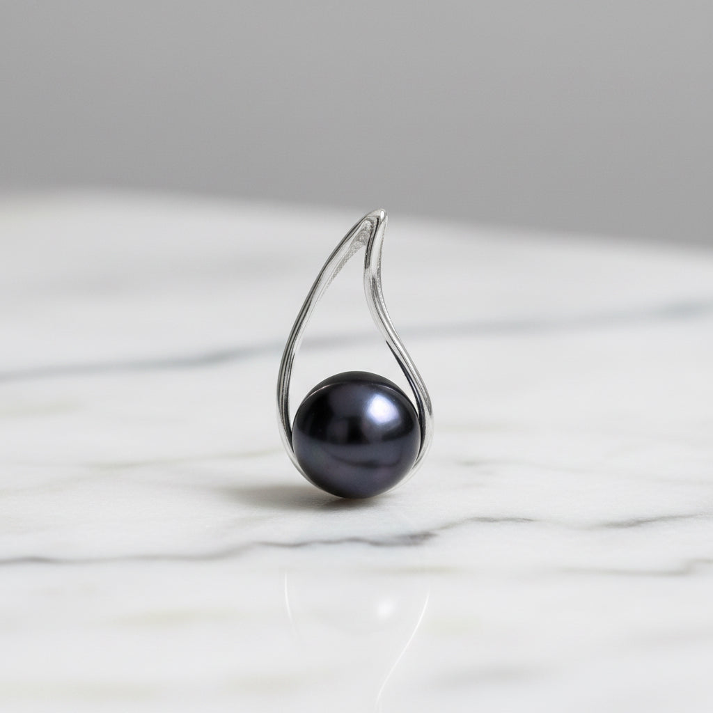 Stunning Teardrop Pendant With Blue Freshwater Pearl - Terciany 