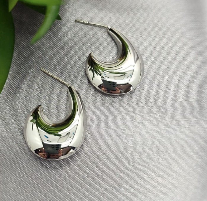 C Shape Hoops