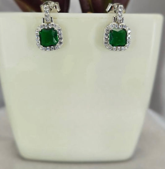Green cubic zirconia studs