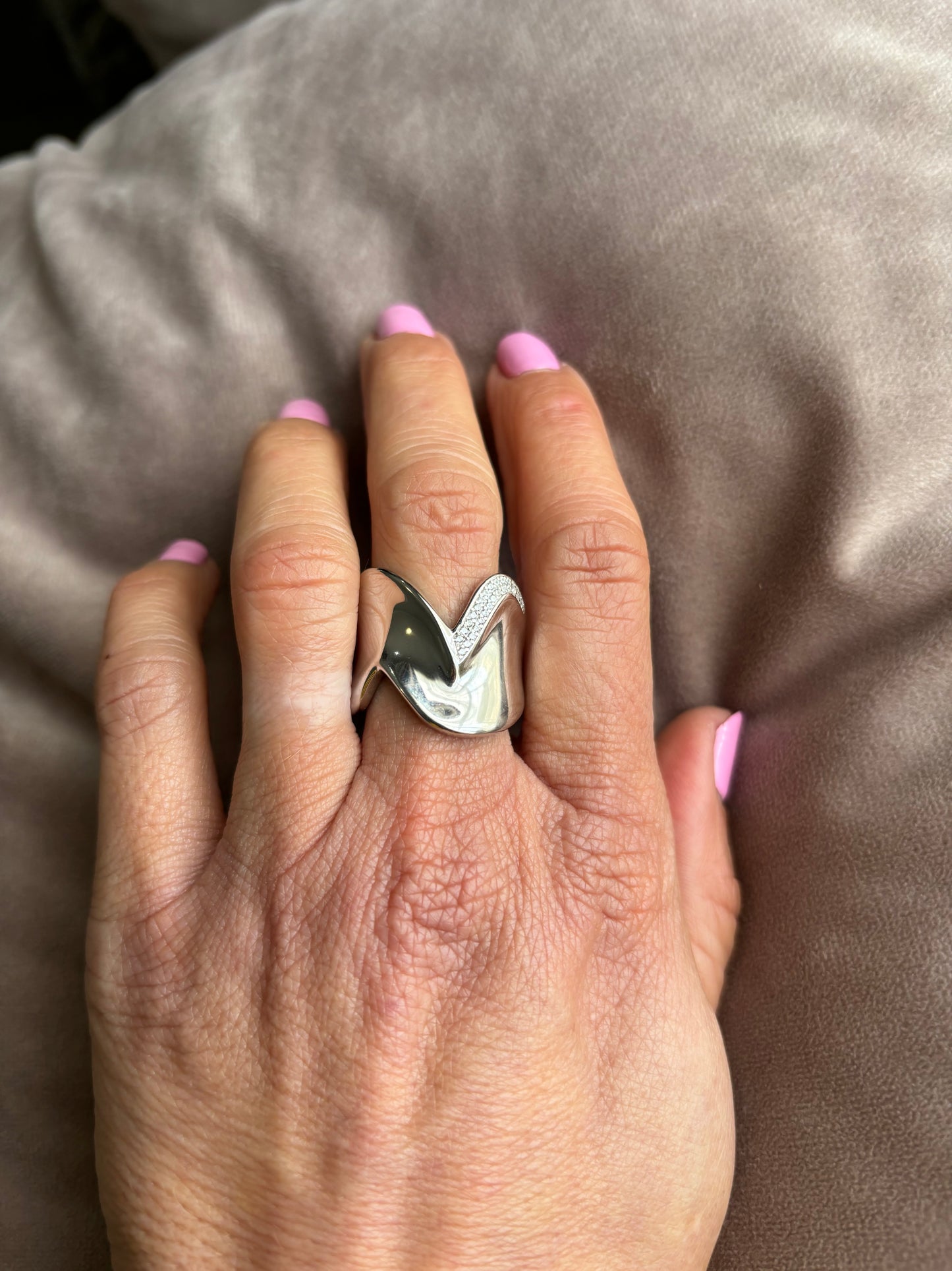 Statement wave ring