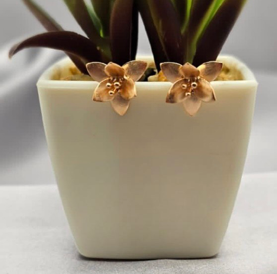 12mm Rose gold flower studs