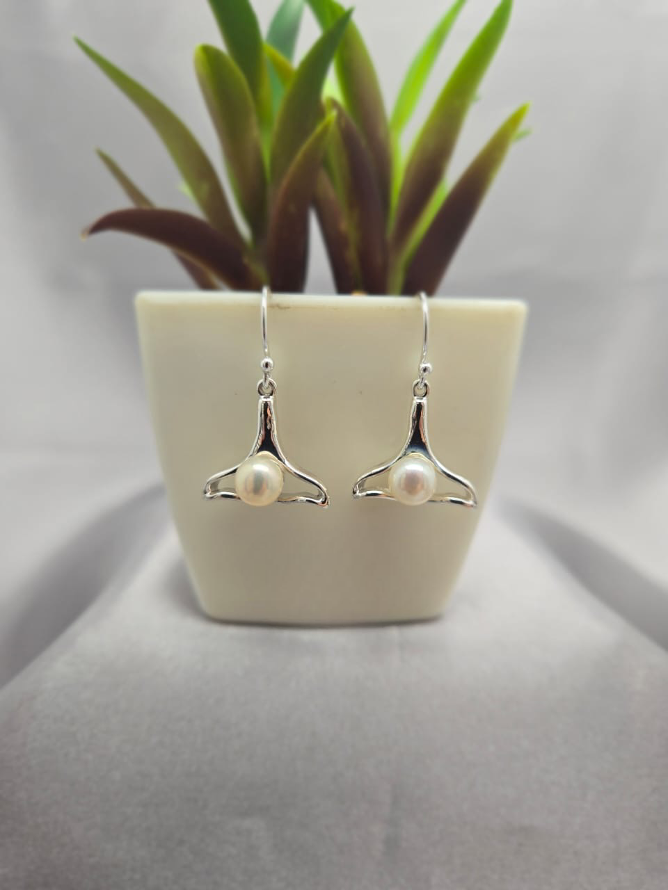 Whale Tail Pearl Combination Set