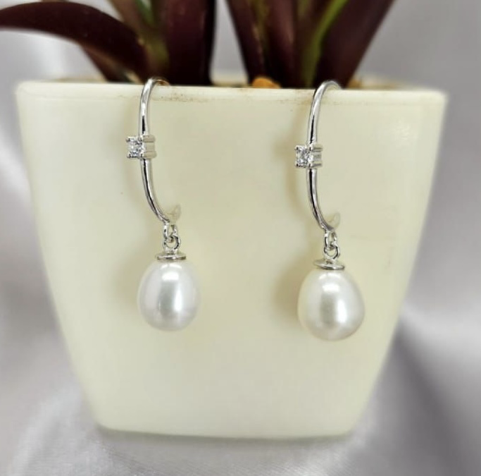 Large Hoops With Cubic Detail And Freshwater Pearls On End