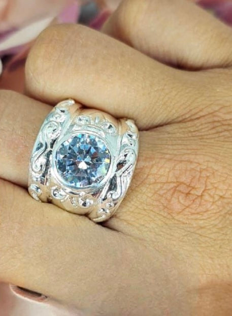 Large statement ring with filigree detail and large cubic zirconia
