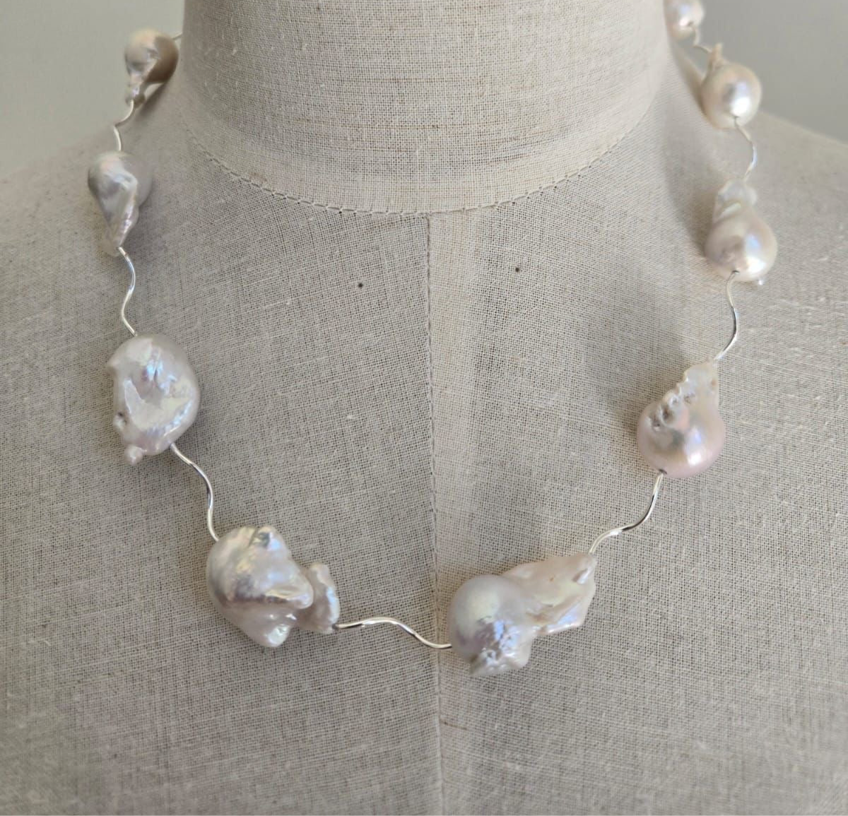 Baroque pearl necklace