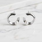 Nice Solid C Shape Design With Freshwater Pearl - Terciany 