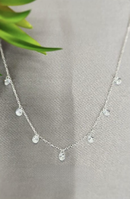 Tiny Crystals Necklace