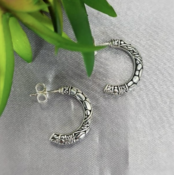 20Mm Half Hoop Filigree Earrings