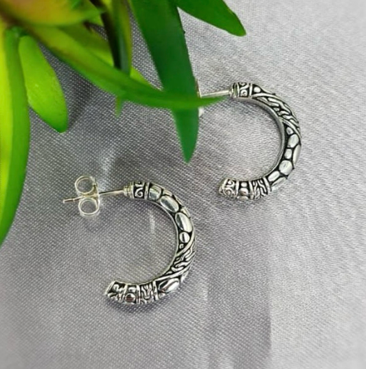 20mm half hoop filigree earrings