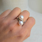 Cross Over Pearl Ring - Terciany 