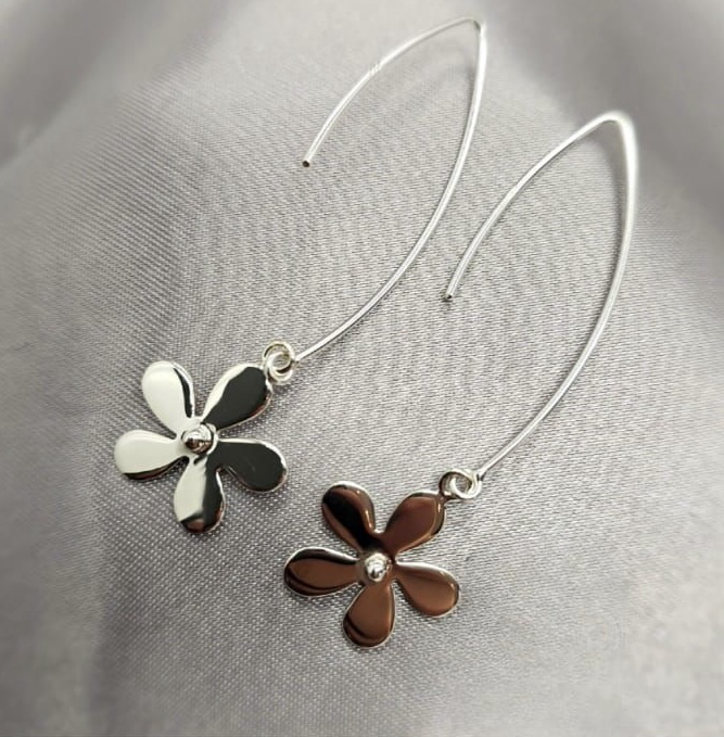 16Mm Stunning Daisy On Long Stem