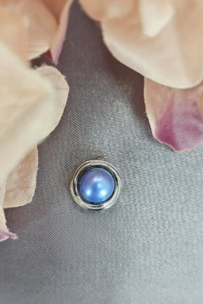 Blue freshwater pearl pendant