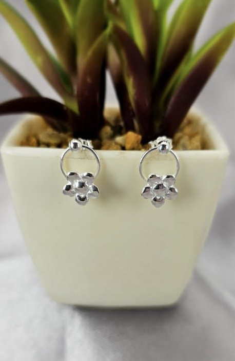 Flower on hoop stud earrings