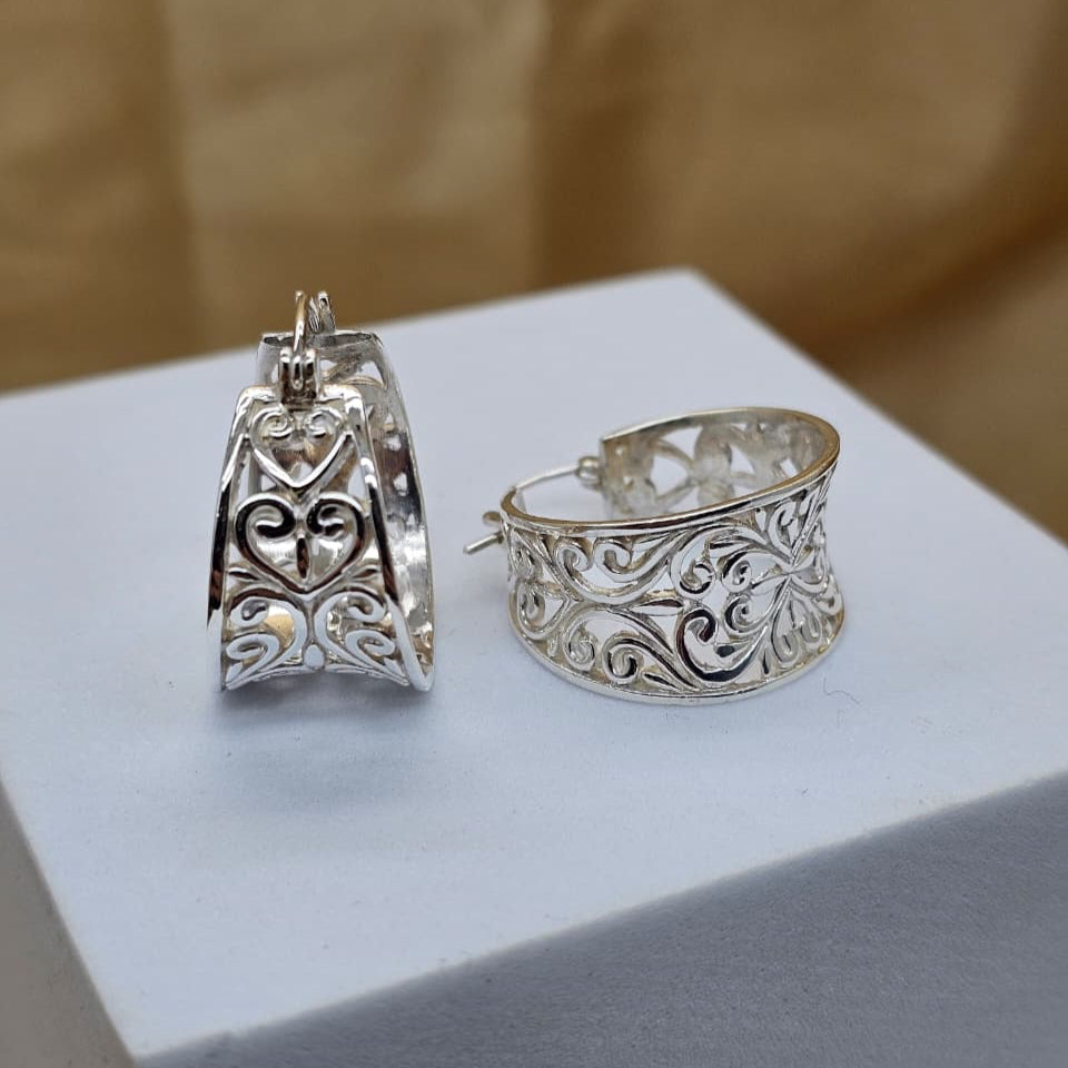 Filigree hoop earrings