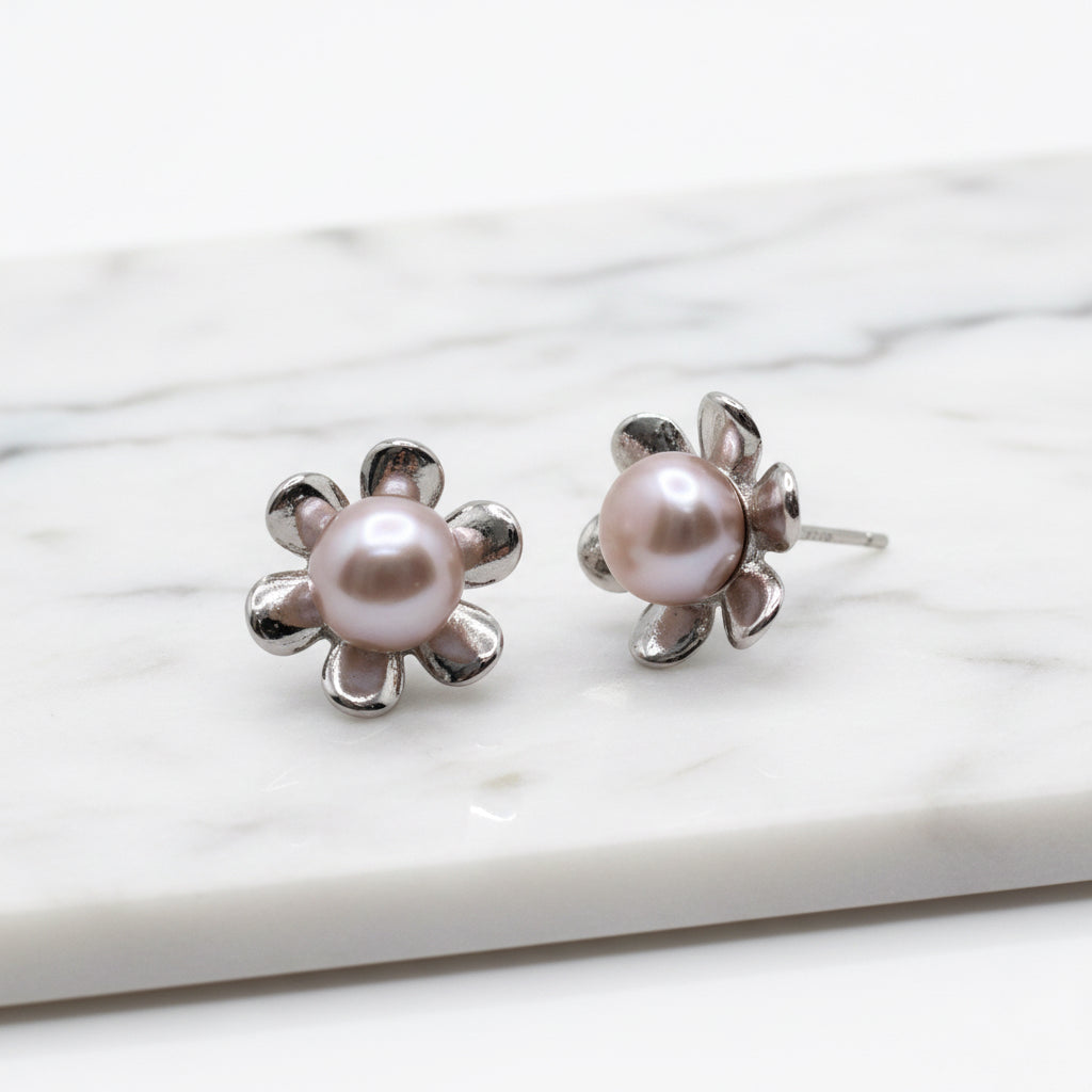 Soft Pink Pearl Flower Studs - Terciany 