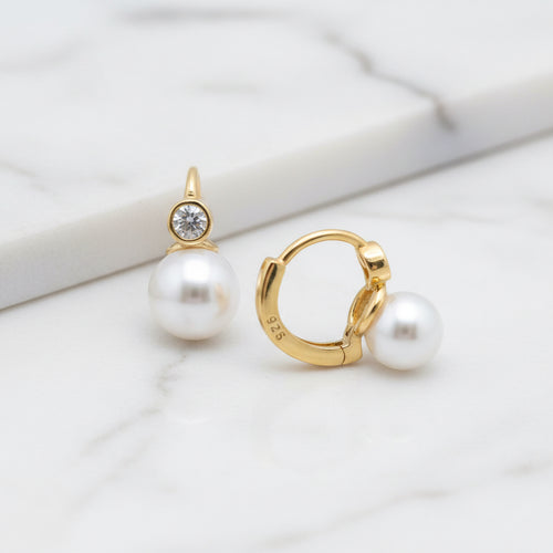 Gold pearl and cubic huggy earrings - Terciany 
