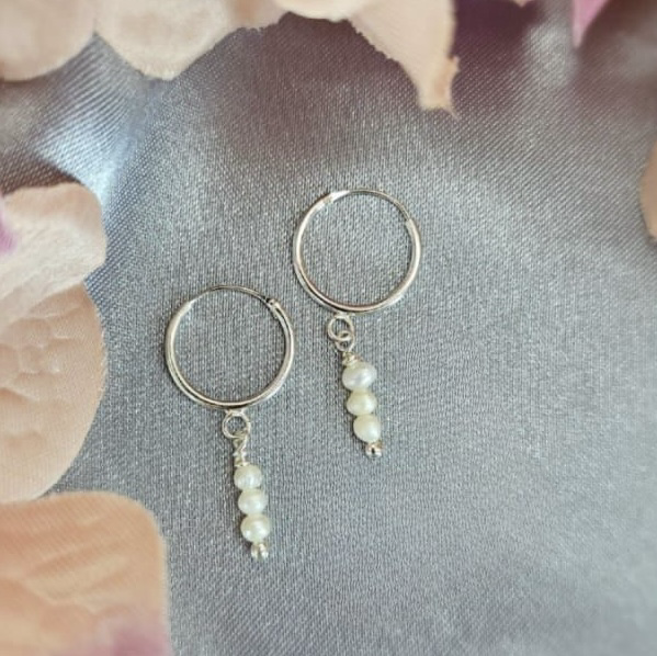 Sleeper With Freshwater Pearl Drops