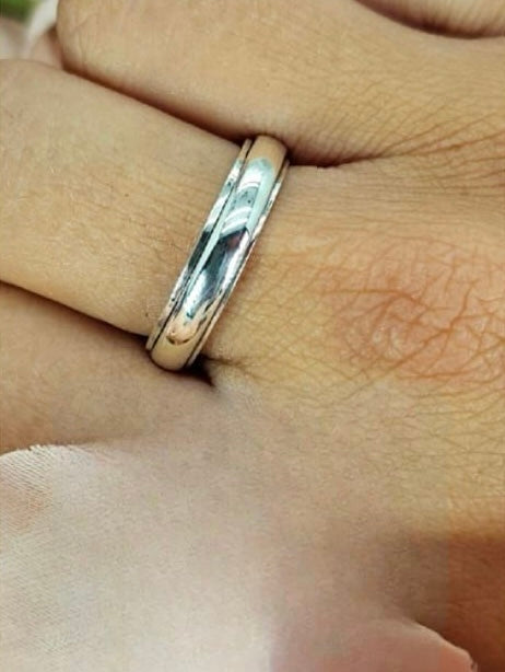 4mm Sterling silver band with edge