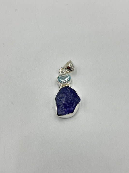 Semi precious stone pendant