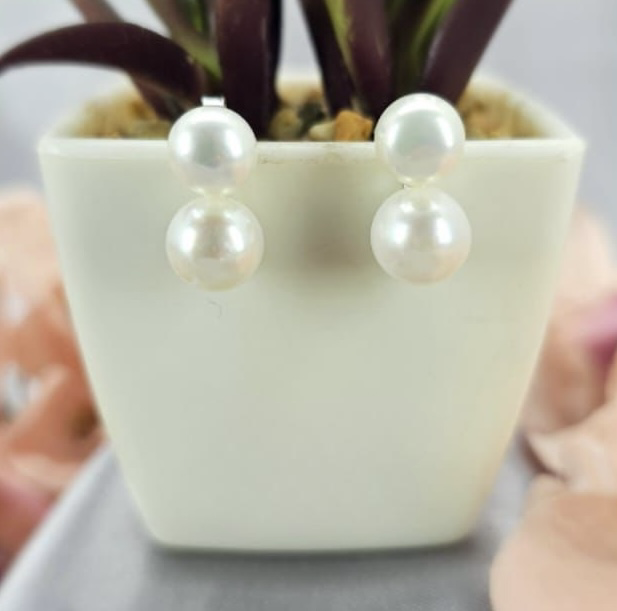 Double Dot Freshwater Pearl Earrings
