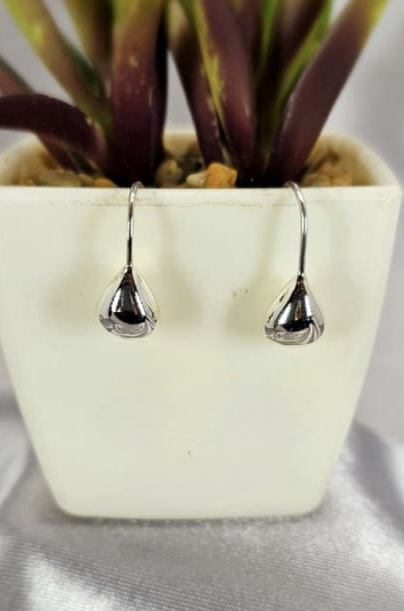 Solid Triangle Drops