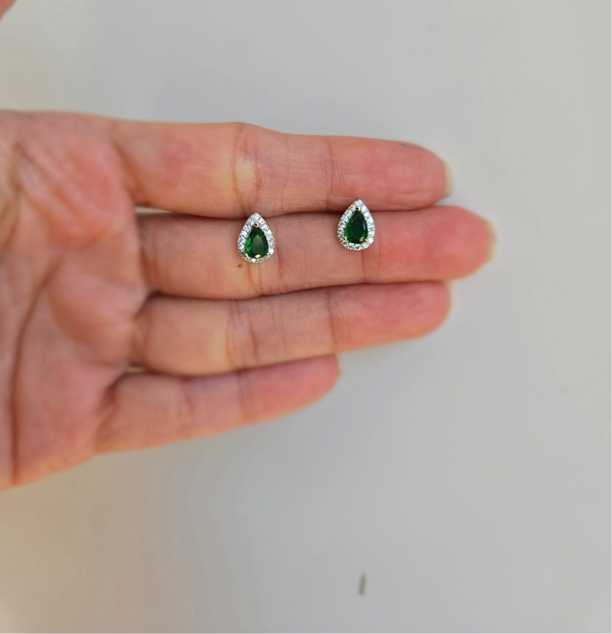 Green cubic zirconia stud earrings
