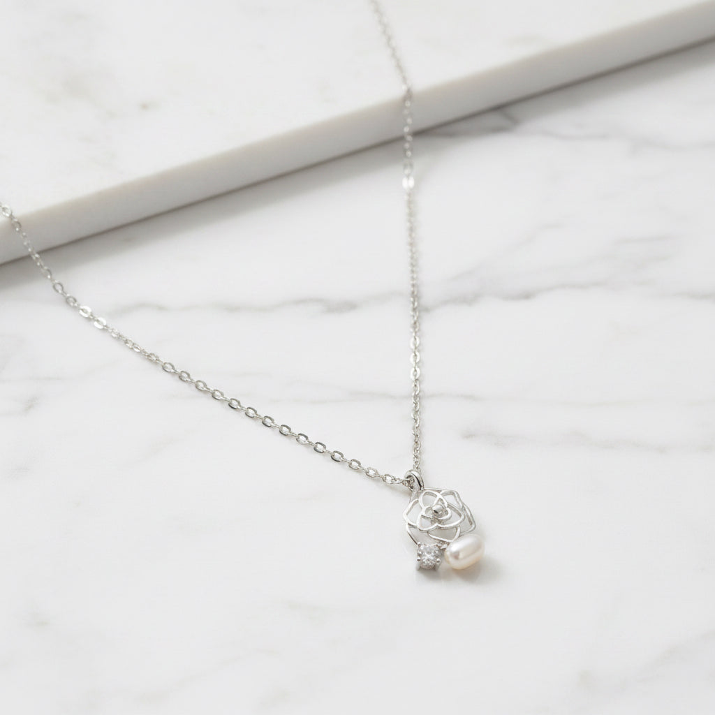 Sterling Silver Necklace With Rose And Pearl Pendant - Terciany 