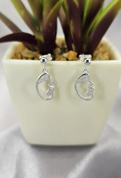 Face stud earrings